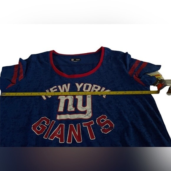 NFL New York Giants T-Shirt Crew Neck Womens Large top Football - Picture 8 of 8